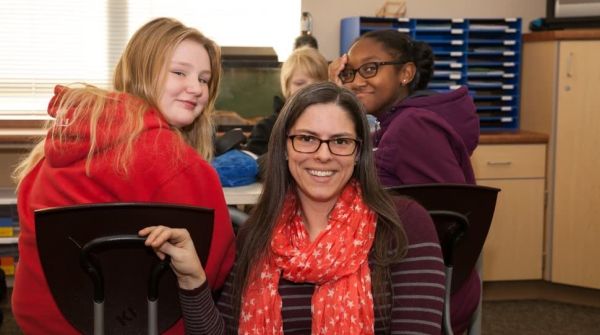 Ace News Today - Amazon donates $15M to promote high school computer science for students in underserved communities