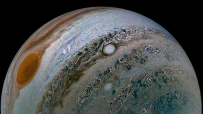 Ace News Today - Probe orbiting Jupiter providing colorful 3D view of planet’s atmosphere