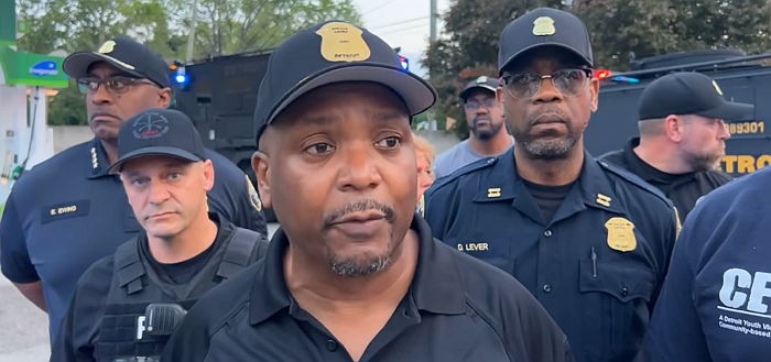 Ace News Today -  Cops want to I.D. suspects who attacked a police officer in full uniform on Detroit’s Westside