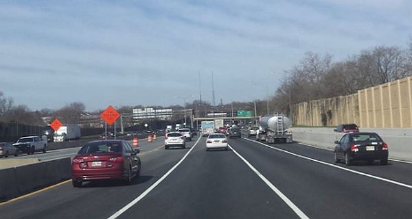 Police discover dead woman in Jeep parked on I-695 shoulder in Baltimore County