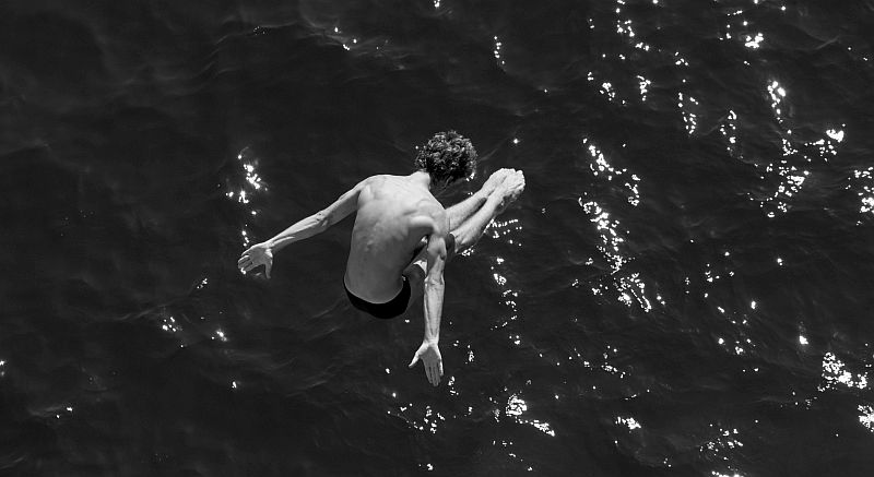 Ace News Today: Troubled Waters! The most hazardous U.S. States for swimming. IMage credit: pexels.com