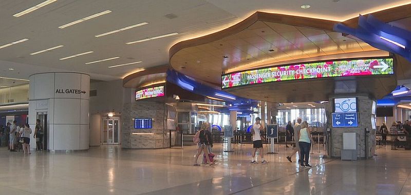 Ace News Today: U.S. Airports push back, refuse to play Noem “Shutdown Blame” video at TSA checkpoints. Image credit: X