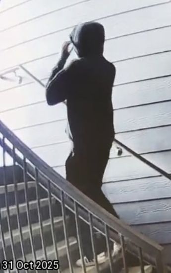 Ace News Today: Can you help I.D. man exposing himself to women at DeLand swimming pool?