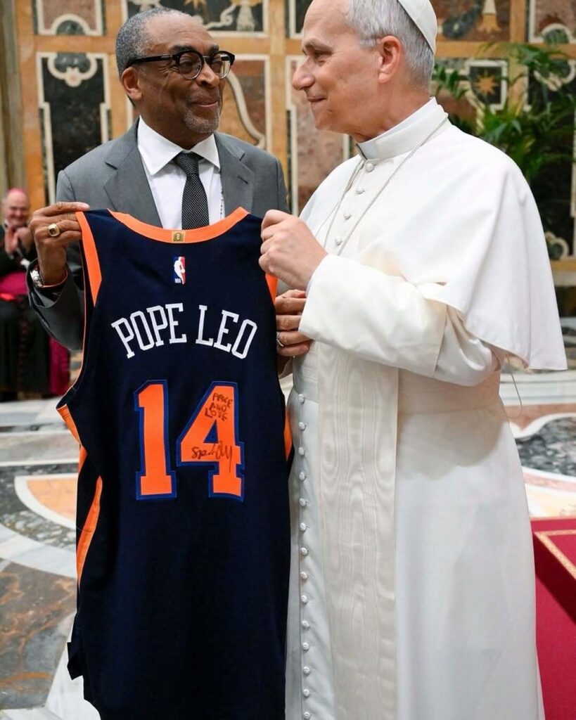 Ace News Today: Pope Leo XIV hosts Hollywood stars at the Vatican, urges filmmakers to “confront the world’s wounds”. Image credit: X