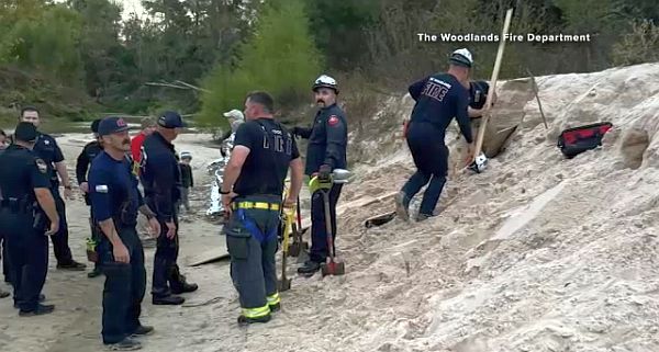 Thanksgiving emergency: 12-year-old Texas girl buried while digging hole in sand dune