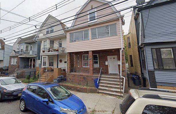 Ace News Today: Acid Attack in Jersey City injures five women: Police hunt moped-riding suspects.